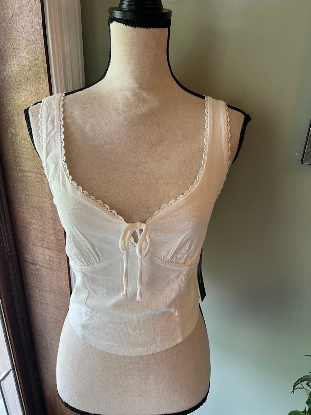 Moa Moa Cream Smocked Lace-Trim Cami